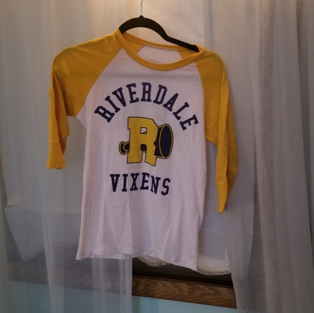 Riverdale Cheryl Blossom HBIC Cheerleader Tshirt